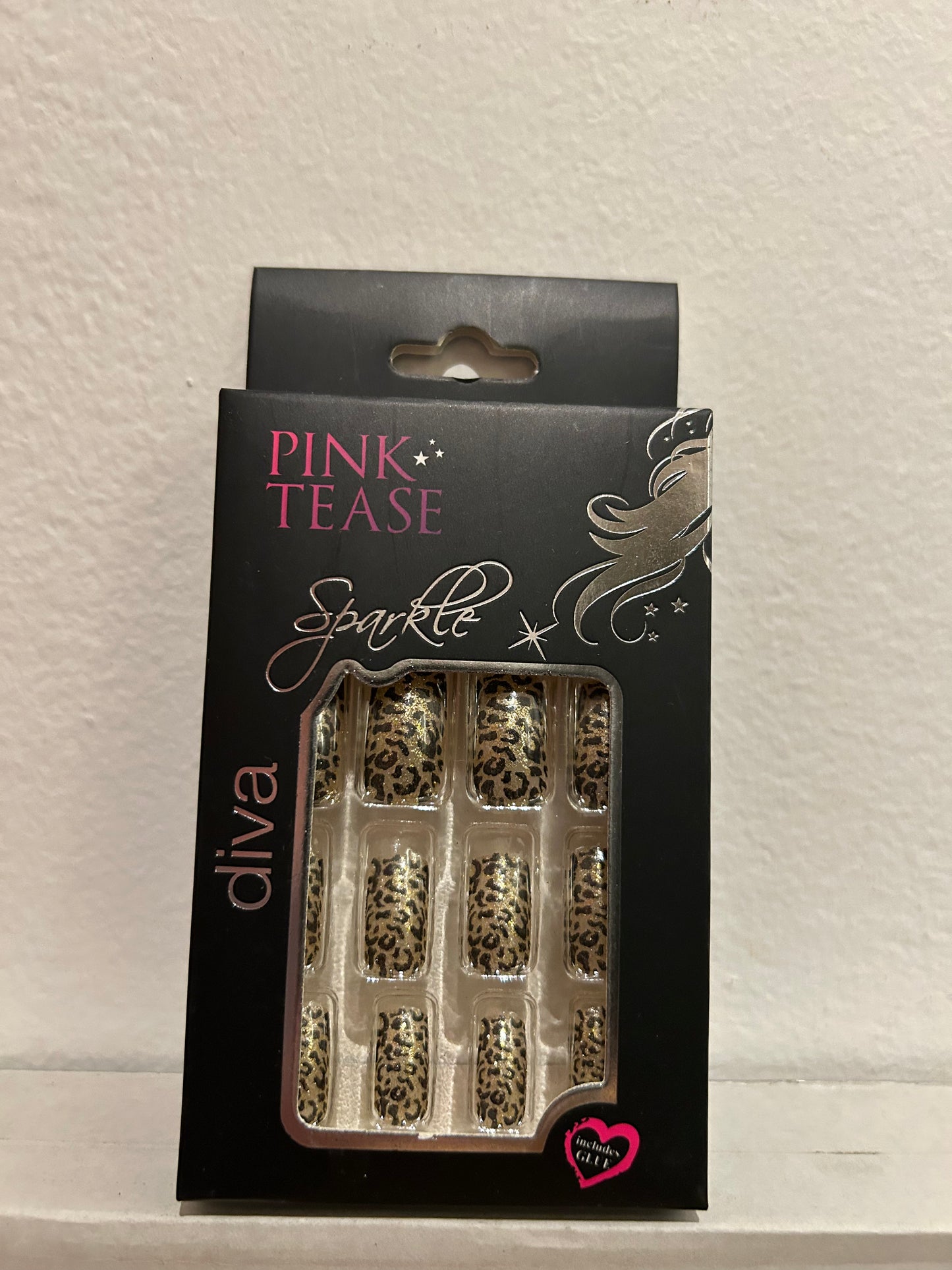 Diva Pink Tease False Nails Sparkle